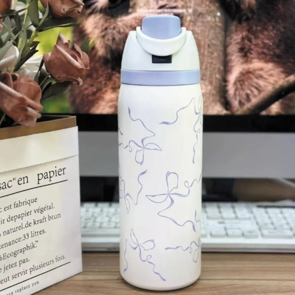 24 oz Owala Urban Outfitters Exclusive Tied 3D Printing FreeSip Blue Bow Bottle