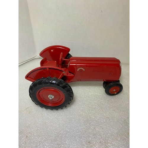 Vintage 1986 Scale Models JLE Cockshutt 70 Tractor Red, Diecast 1/16 - Picture 1 of 7