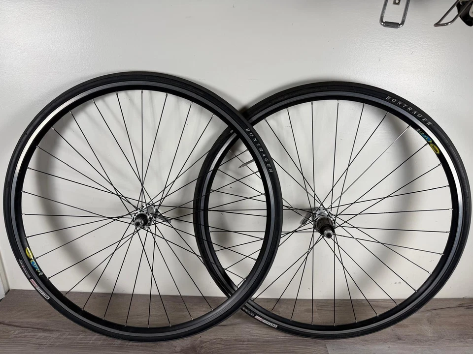 Vintage Mavic CXP21 Ritchey Naben 8/9/10 fach Laufradsatz 700c Drahtreifen