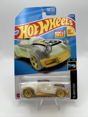 Hot Wheels Lightning Bug 2022  218/250 X-RAYCERS 5/5