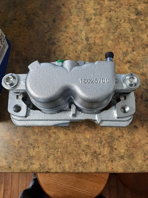 BDELI BRAKE CALIPER 1999 2007 GMC SIERRA LEFT REAR NEW 18025700