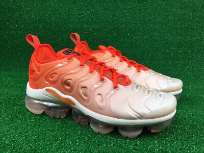 nike vapormax plus white orange