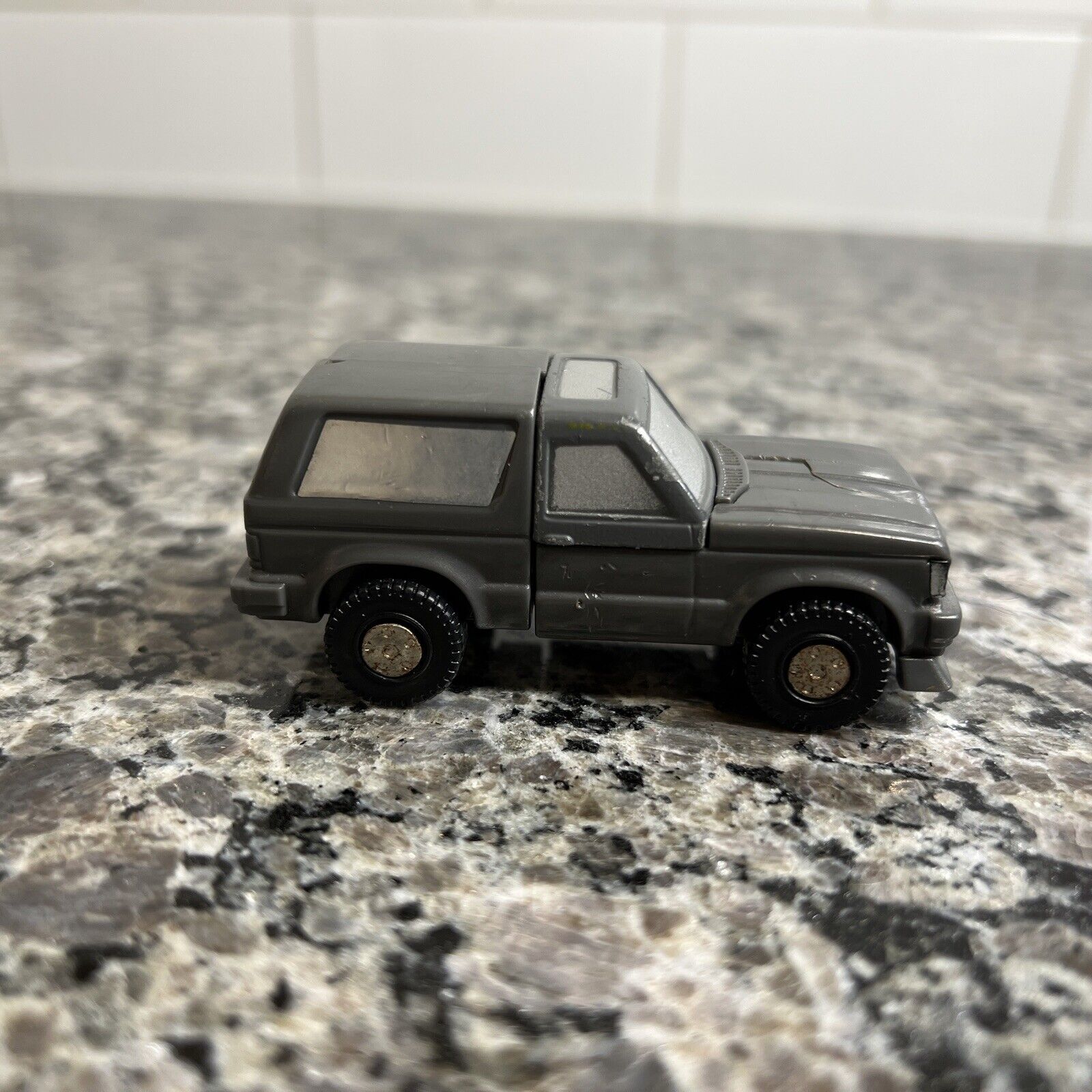 Picture 2 of 11