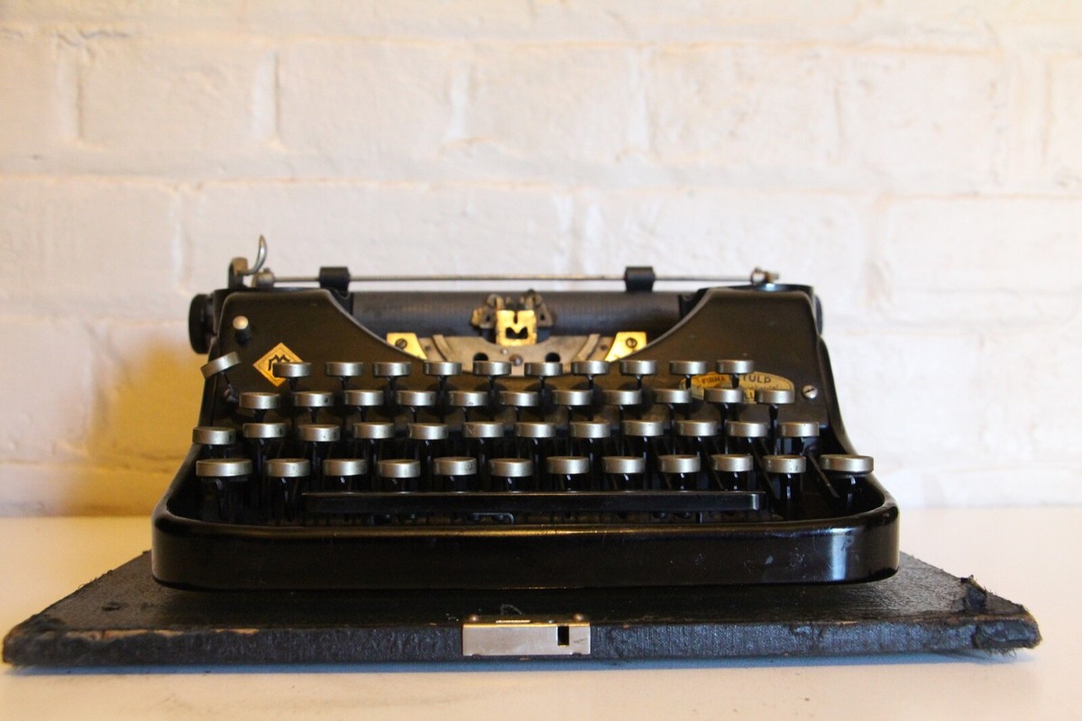 MERCEDES Prima - Antique Typewriter - Great Condition +
