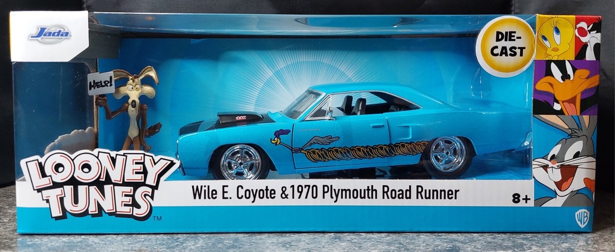 ミニカー Wile E. Coyote & Plymouth Roadrunner Amazon.com: Jada Wile E Coyote & 1970 Plymouth Road Runner
