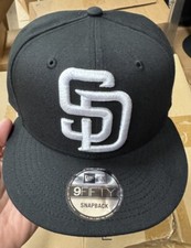 New Era San Diego Padres 9Fifty Snapback Kappe Großes Logo Schwarz
