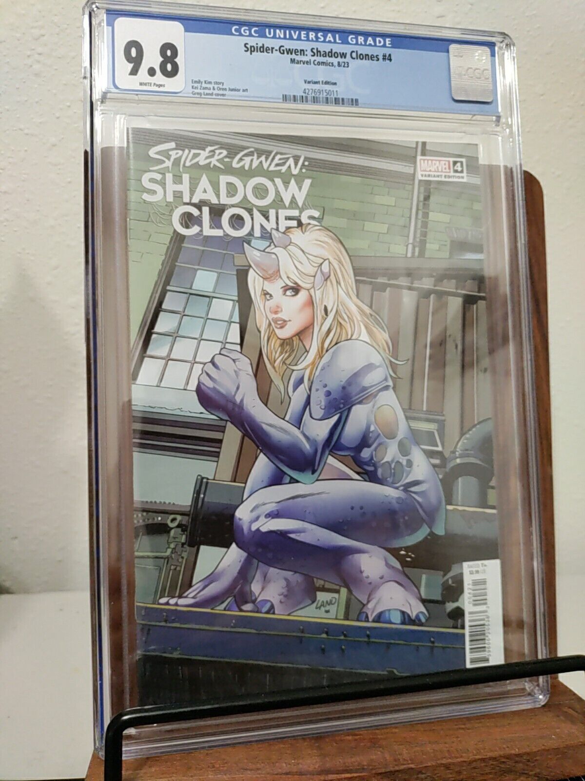 Spider-Gwen: Shadow Clones #4 Greg Land Variant Cover CGC 9.8 (Marvel 2023)