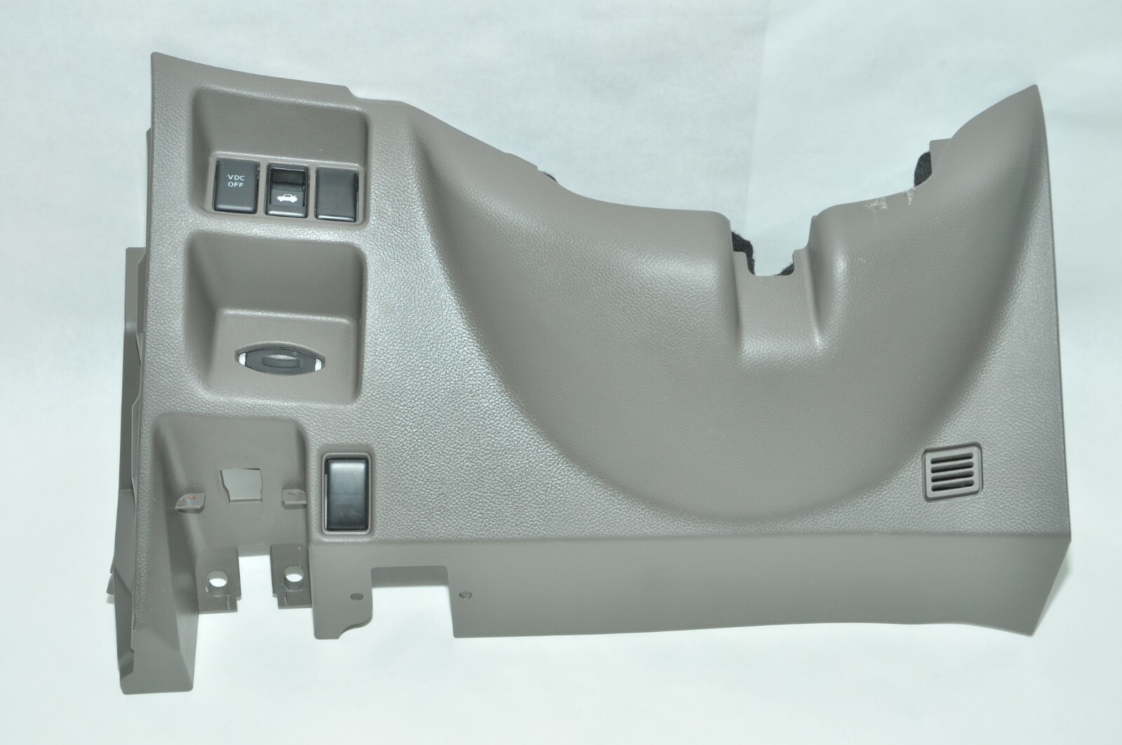 0913 INFINITI G37 DRIVER SIDE LOWER DASH INSTRUMENT PANEL FINISHER VDC