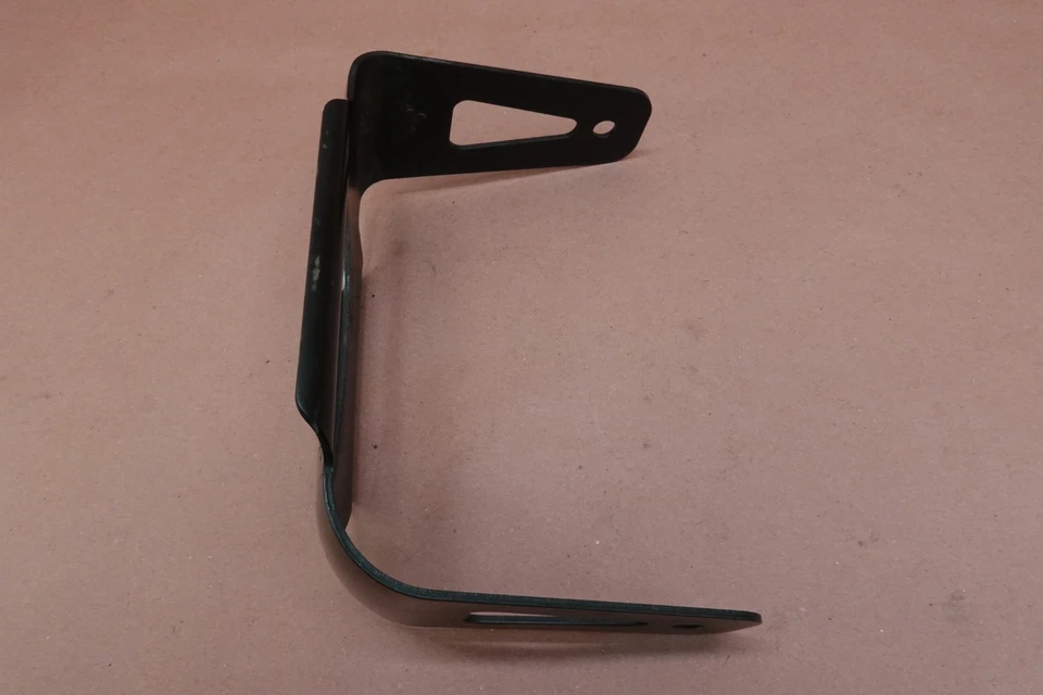 Harley VRSCDX 2007-2011 Night Rod soporte de montaje especial para tanque de combustible Foto 4 de 4