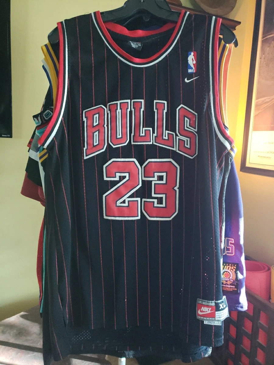Nike Michael Jordan Chicago Bulls NBA Fan Apparel & Souvenirs for