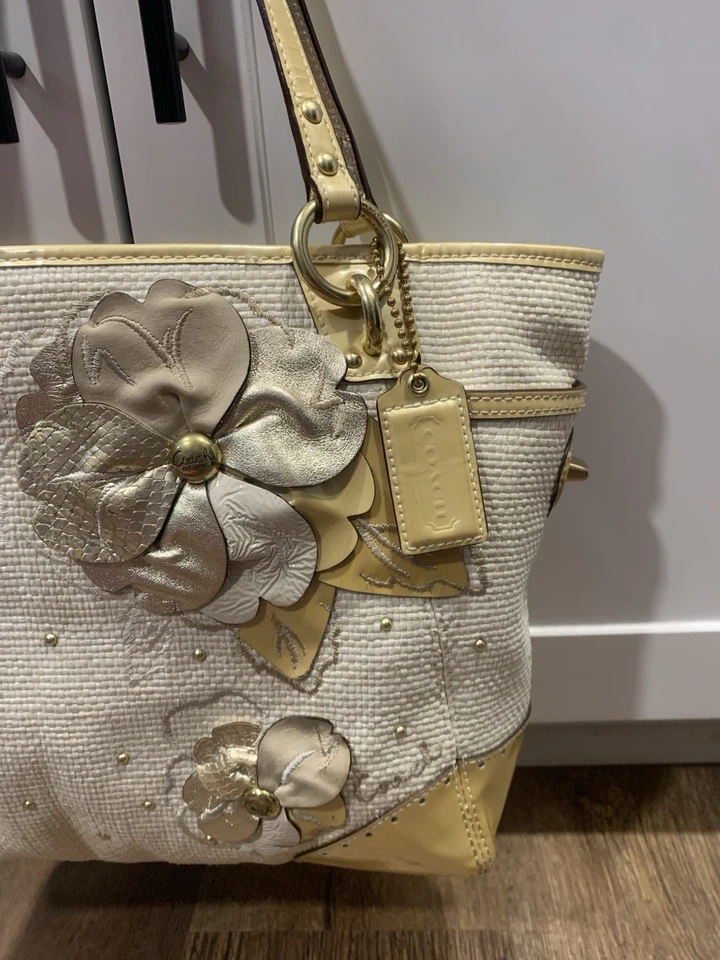 Bolso de hombro vintage Coach para mujer Hampton floral con adornos de cuero de paja 15029 Foto 4 de 4