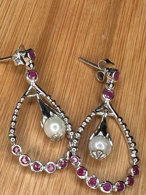 ELEGANTE CREMEWEISSE PERLE, ROT ROSA RUBIN STERLINGSILBER OHRHÄNGER