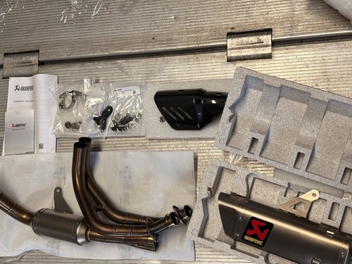 Yamaha r7 akrapovic racing line - Imagen 9 de 15
