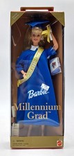 Bambola Barbie Classe di Laurea 2000 / Millennium Grad / Mattel 25707, NrfB