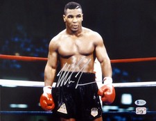 Mike Tyson foto autografata firmata 11x14 Beckett BAS