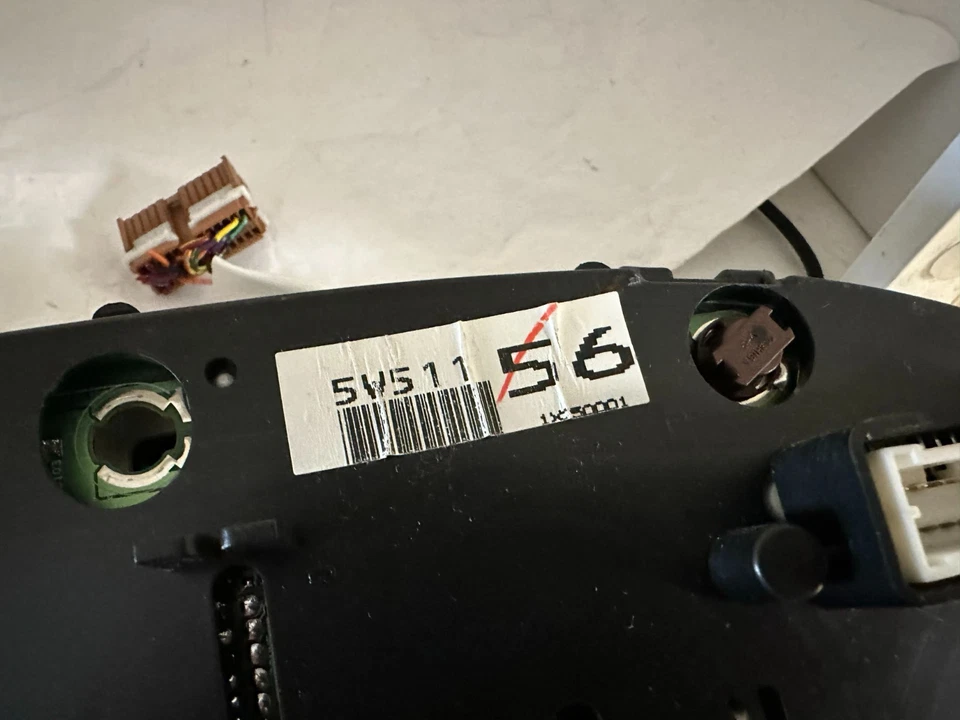 Cuadro de instrumentos velocímetro Nissan Pathfinder 2002 3,5 L SE 124.531 millas 4x4 Foto 3 de 3