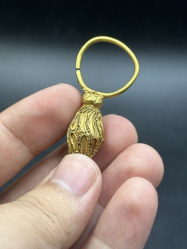 Hermoso pendiente griego antiguo de oro de 18 quilates muy raro - Imagen 6 de 13