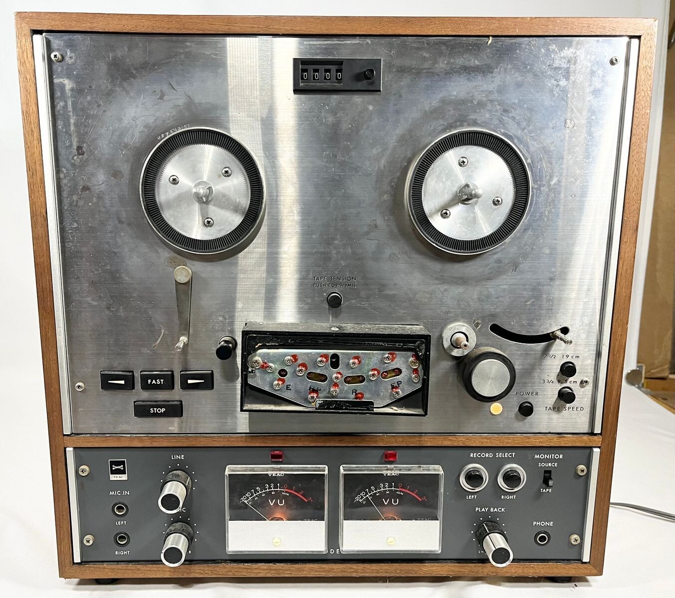 Vintage TEAC A4010S Reel To Reel Tape Deck PARTS REPAIR As Is Powers