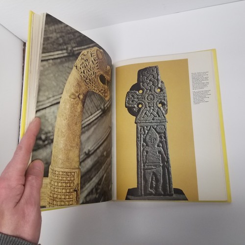 1969 Scandinavian Mythology By H.R. Ellis Davidson, HC, DJ - Picture 9 of 10