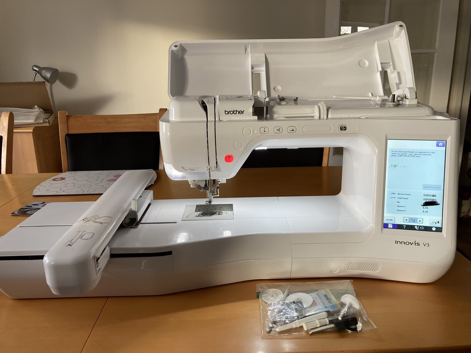 Brother Innovis V3 Embroidery Machine, With 5 Frames, Upgrade Kit 1