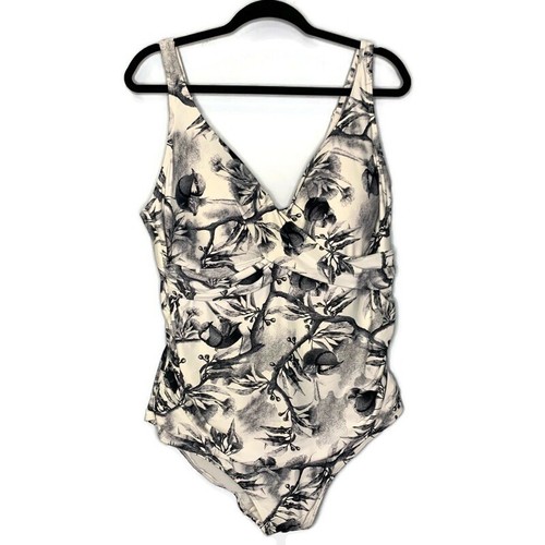 Artesands Black & White Maluradae Delacroix Multi Cup One Piece Swimsuit 18+