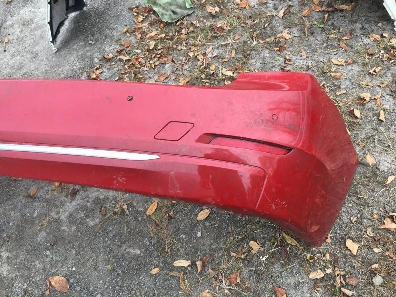 CUBIERTA PARACHOQUES TRASERO SEDÁN CON ASISTENCIA DE ESTACIONAMIENTO SE ADAPTA A BMW 328i 11367 12-15 Foto 2 de 4