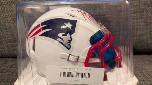 Von Ty Law signierter New England Patriots Mini Helm blau Chrom Visier Beckett
