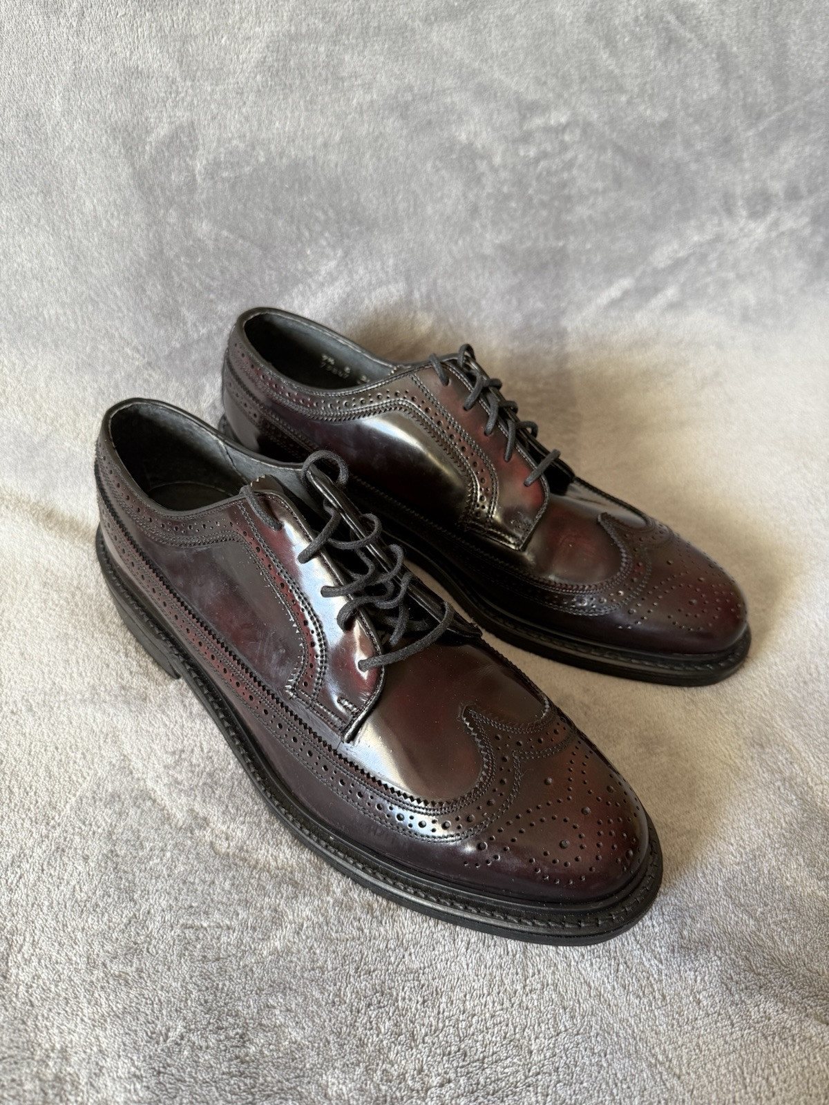 Florsheim Imperial Shell Cordovan 5 Nail Wingtips Brogue Mens 8 D Black Leather FLORSHEIM Imperial SHELL CORDOVAN 93605 Wingtip Brogue  main image 3