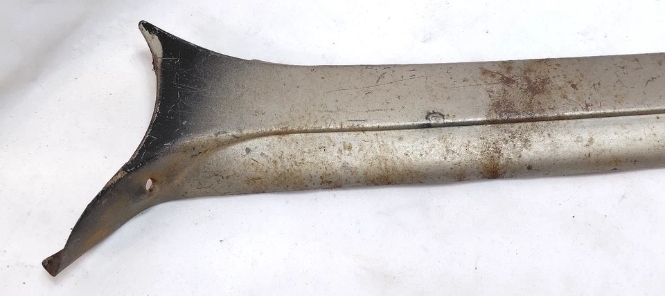 63-64 Chevy Impala Usado OEM LH Lado del Conductor Interior A Pilar Moldura Foto 3 de 4