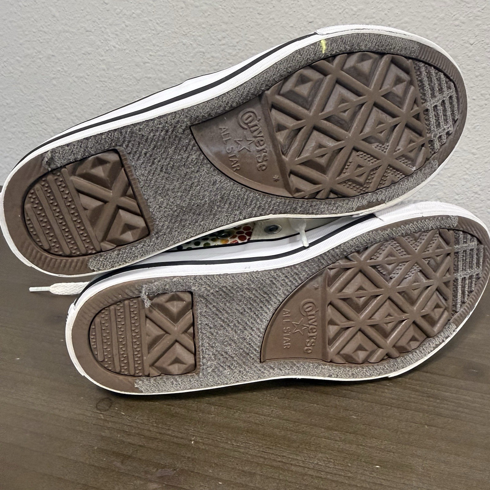 Converse All-Star Rainbow Dot Pride Madison White Low Sneakers Size 2Y thumbnail 8