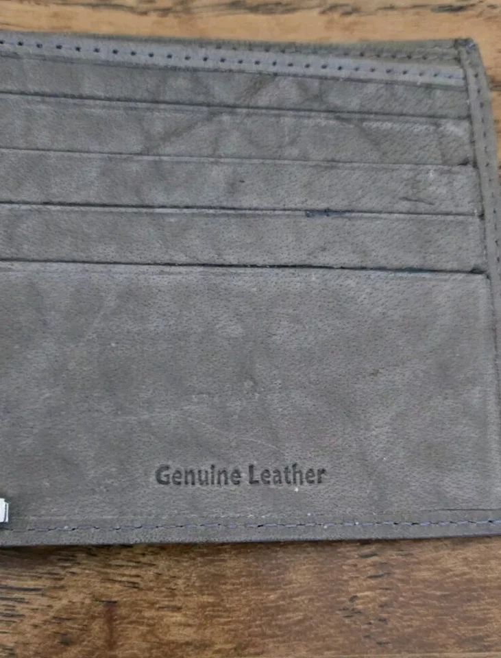 官方吉尼斯浅棕色皮革双折钱包,拉链口袋-爱尔兰都柏林 — 第 3/4 张图片