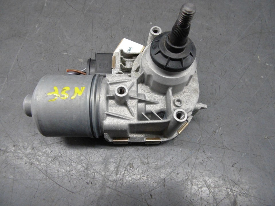 2016 Ford Focus 5dr 1.5TDCI Passenger Nearside Front Wiper Motor