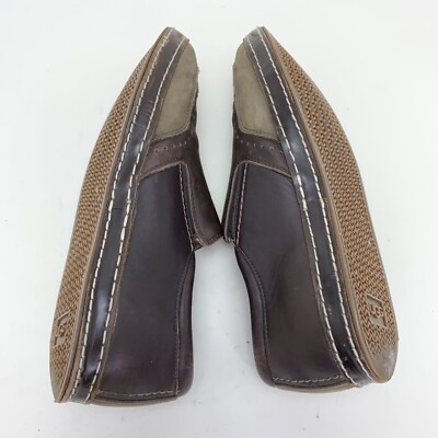 UGG Australia Men display picture 3
