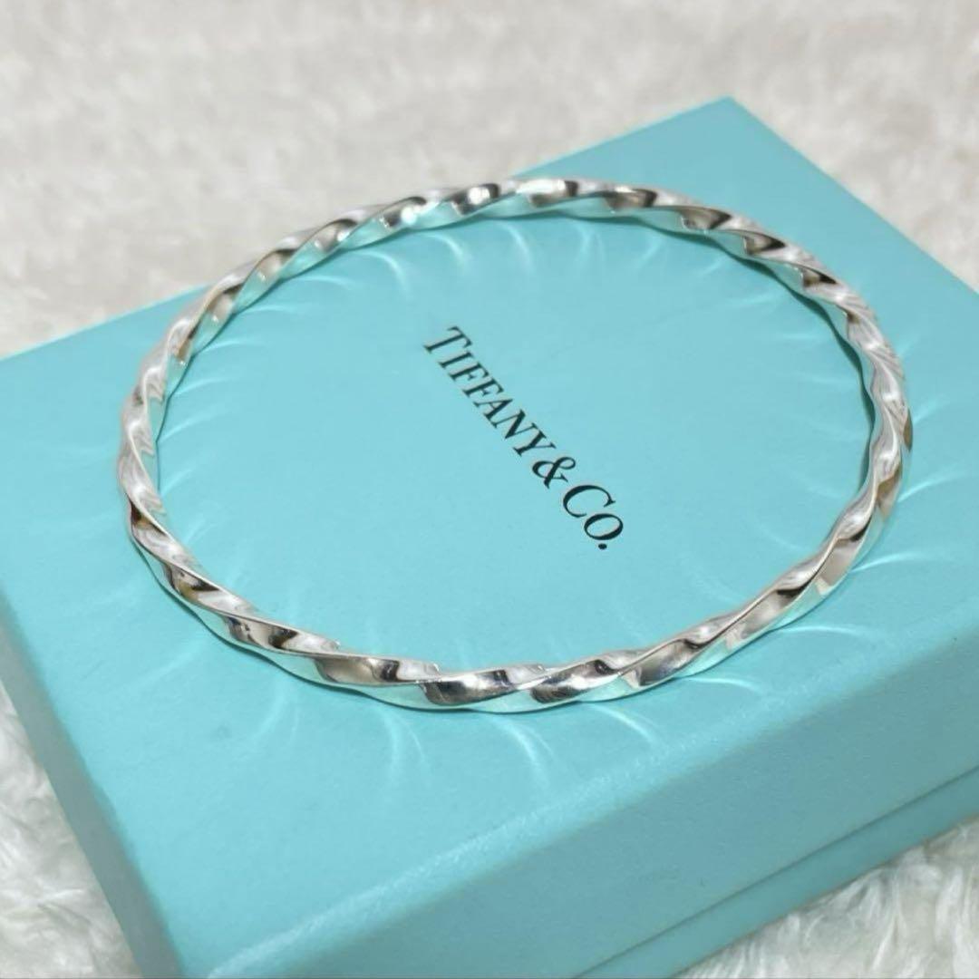 Tiffany Knife Edge Twist Bangle Men's/Women's Used From Tiffany Knife Edge Twist Bangle Men's/Women's Used From