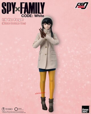 THREEZERO FigZero 1/6 Yor Forger (Winter Costume Ver.) 11.2in Collectible Model