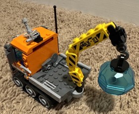 LEGO 60033: Arctic Ice Crawler ~ 100% Complete with Manual ~ Retired 2015