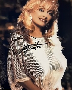 DOLLY PARTON PHOTO 8.5X11 PRINTED SIGNATURE / AUTOGRAPH REPRINT