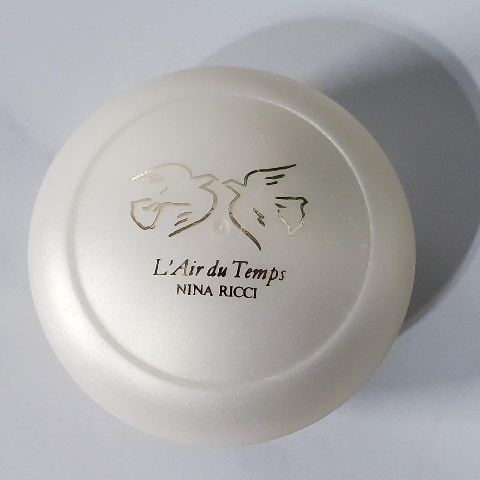 L'Air du Temps Nina Ricci Paris Set Parfum Powder Soap Rechargeable Bottle