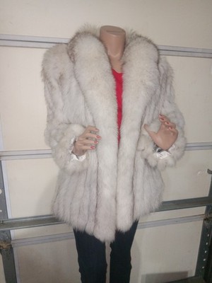 100% Blue Fox Fur Coat mid-length size 12 By City Furs Fur from Finland Luxury