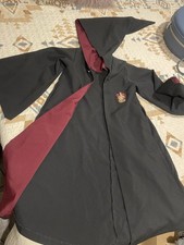   Youth Universal Studio Wizarding World of Harry Potter Gryffindor Robe XXXS  