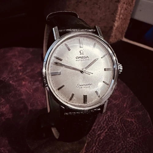 Vintage 1960s Omega Seamaster DeVille Automatic Men’s Swiss-made Wristwatch