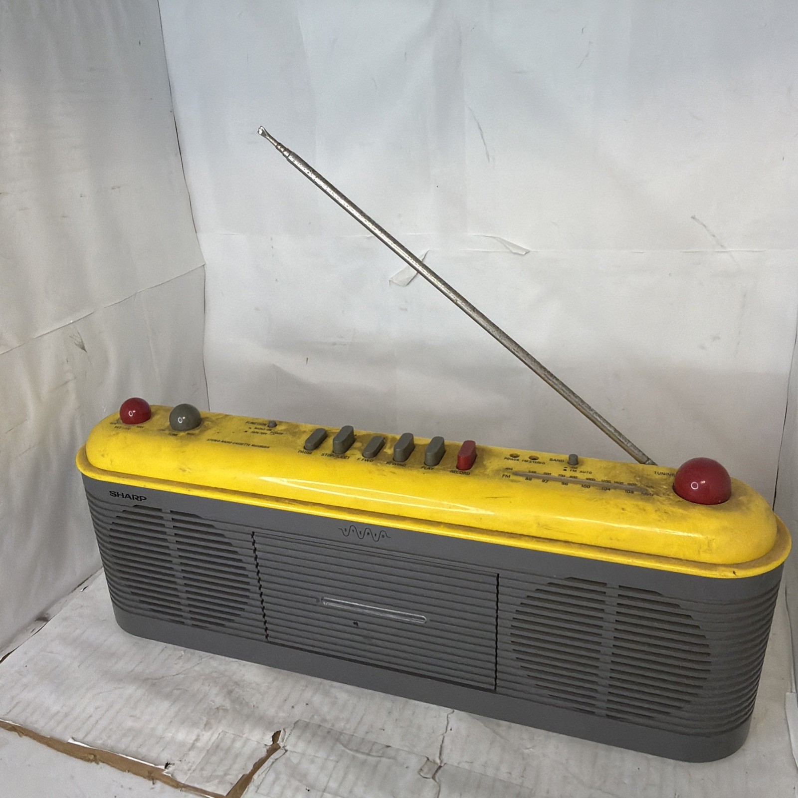 Vintage Sharp QT-F40(Y) Radio Cassette Recorder Boombox PARTS/REPAIR Only Untest
