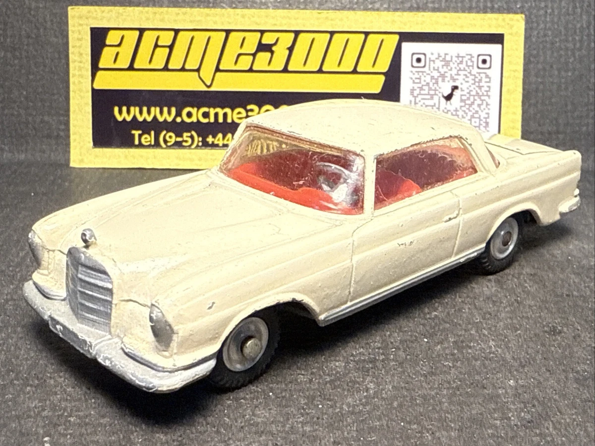 Anguplas Mini Cars Mercedes Benz 220 SE No Dinky No Tekno No