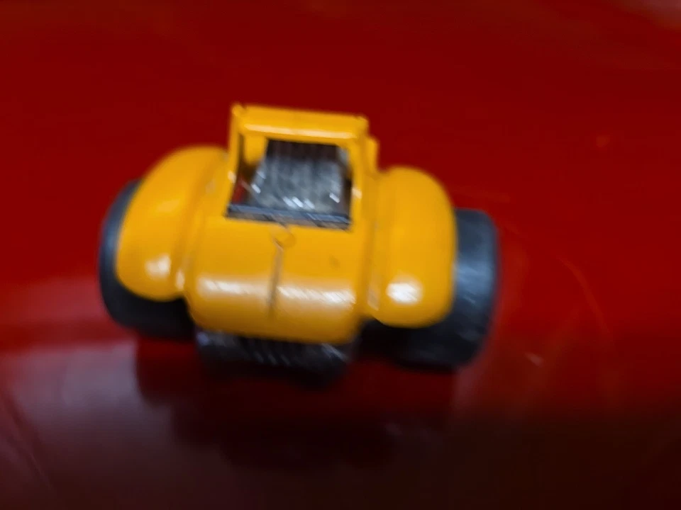 EARLY VINTAGE STRUCTO WEIRD WHEELS 1970's BUZZIN BUGGY - YELLOW - VERY COOL - Image 4 of 4