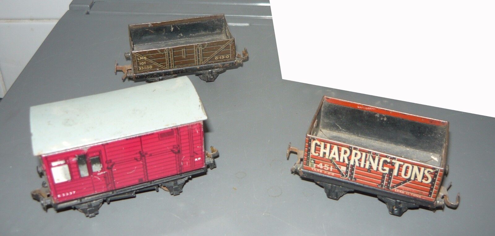 Konvolut 3 englische Güterwagen, lithografiert, Blech, H0, gebraucht&OHNE OVP Konvolut 3 englische Güterwagen, lithografiert, Blech, H0, gebraucht&OHNE OVP