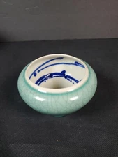 Andrew MacCorkindale Studio Art Pottery Portland Crackle Glaze Celedon Vase