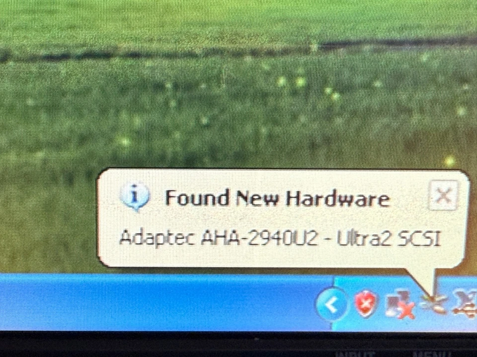 Adaptec AHA-2940U2 OEM PCI Ultra2 SCSI & Raid Controller 1728806-00 330522-001 - Image 2 of 4