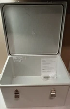 NEW ALLIED MOULDED PRODUCTS NON-METALLIC ENCLOSURE LATCH LOCKING 16X14X8 AM1648L