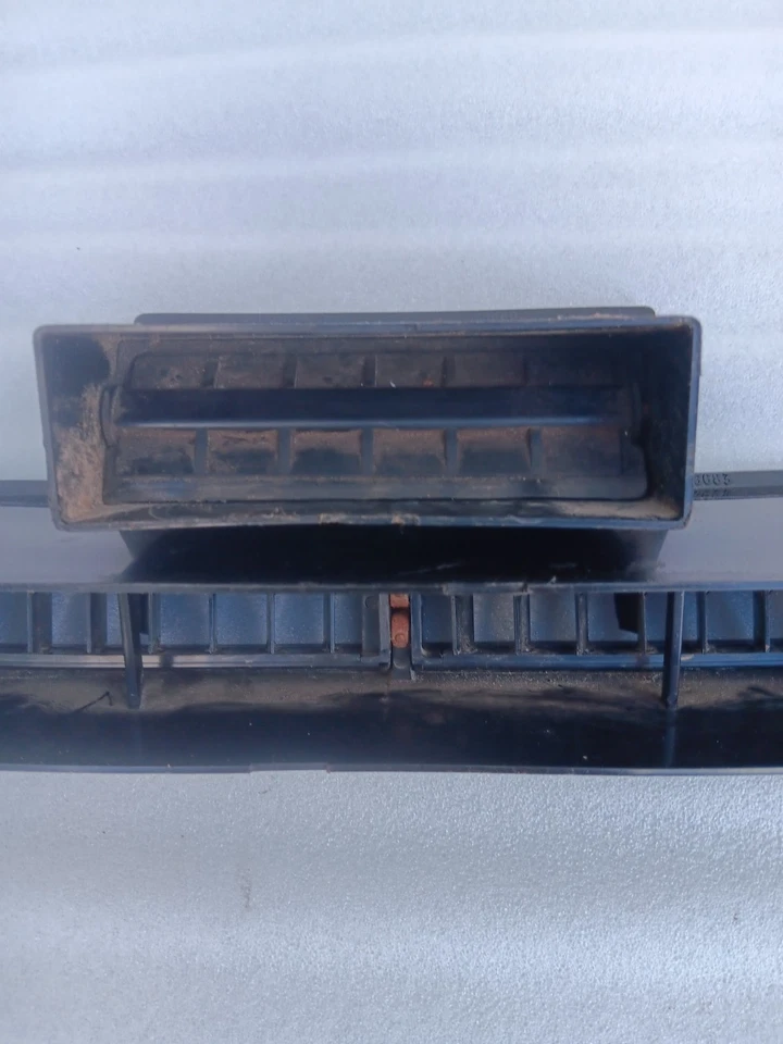 Dodge Challenger 1970 Plymouth Cuda Barracuda ventilaciones de aire acondicionado Foto 2 de 4