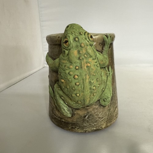 Rare Frog Insect Coffee Mug Tom Hatton Nature Rules Frogman 1996 Bugs Sci-fi - Picture 2 of 8
